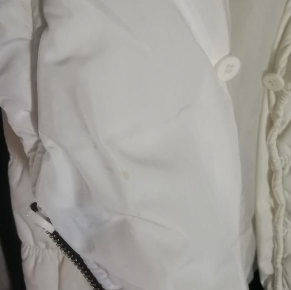 Calvin Klein Performance White Windbreaker Vest - Picture 6 of 12